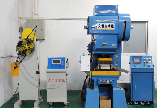 The difference between pneumatic relaxation and mechanical relaxation of servo feeder