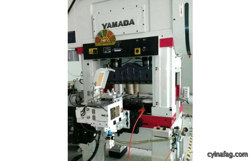 Japan YAMADA punch machine with JoeSure clamp feeder